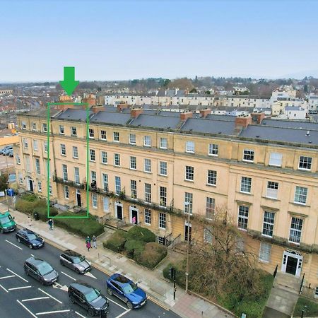 Margaret'S Terrace By Fortuna Property Cheltenham Eksteriør billede