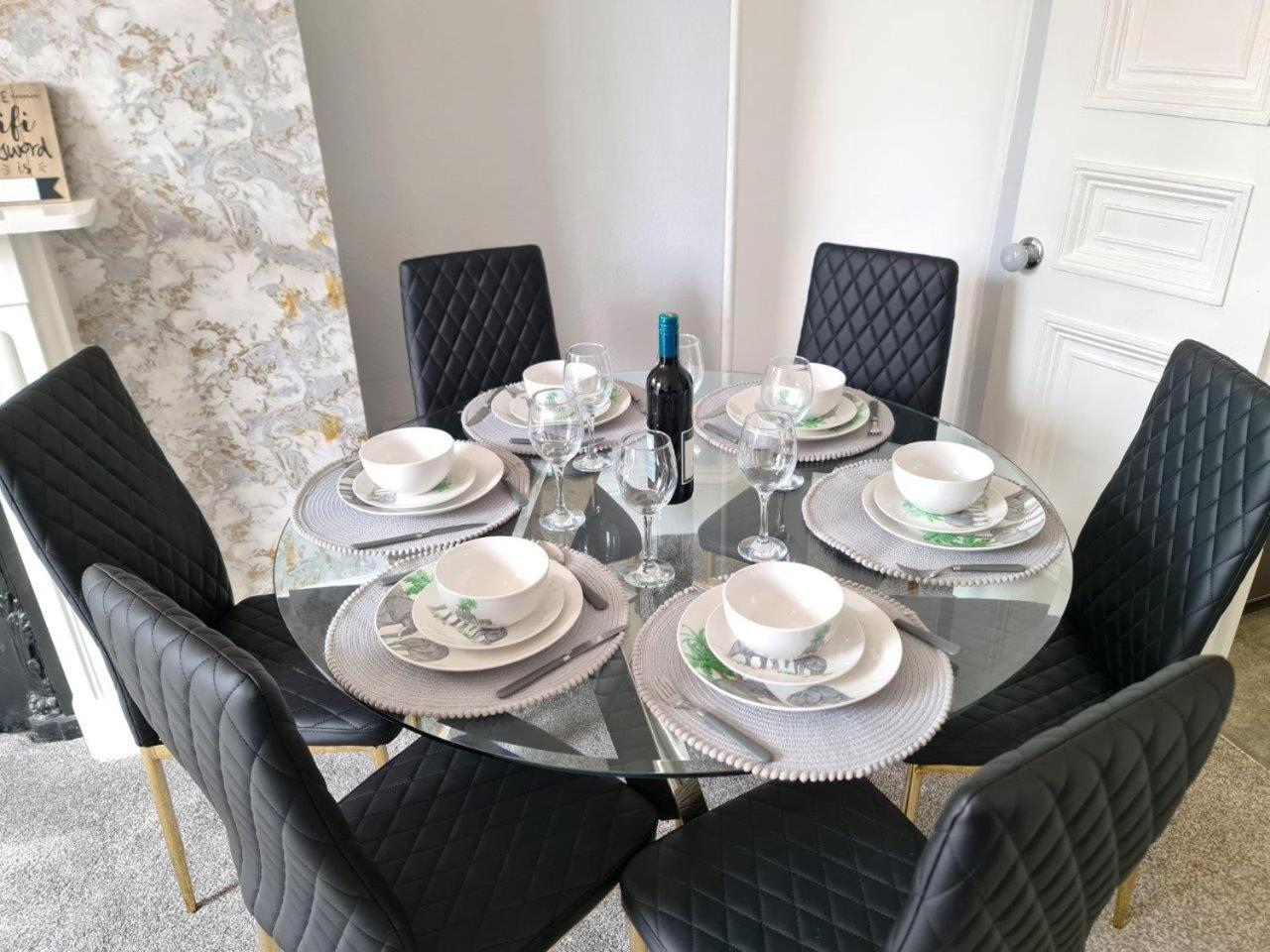 Margaret'S Terrace By Fortuna Property Cheltenham Eksteriør billede