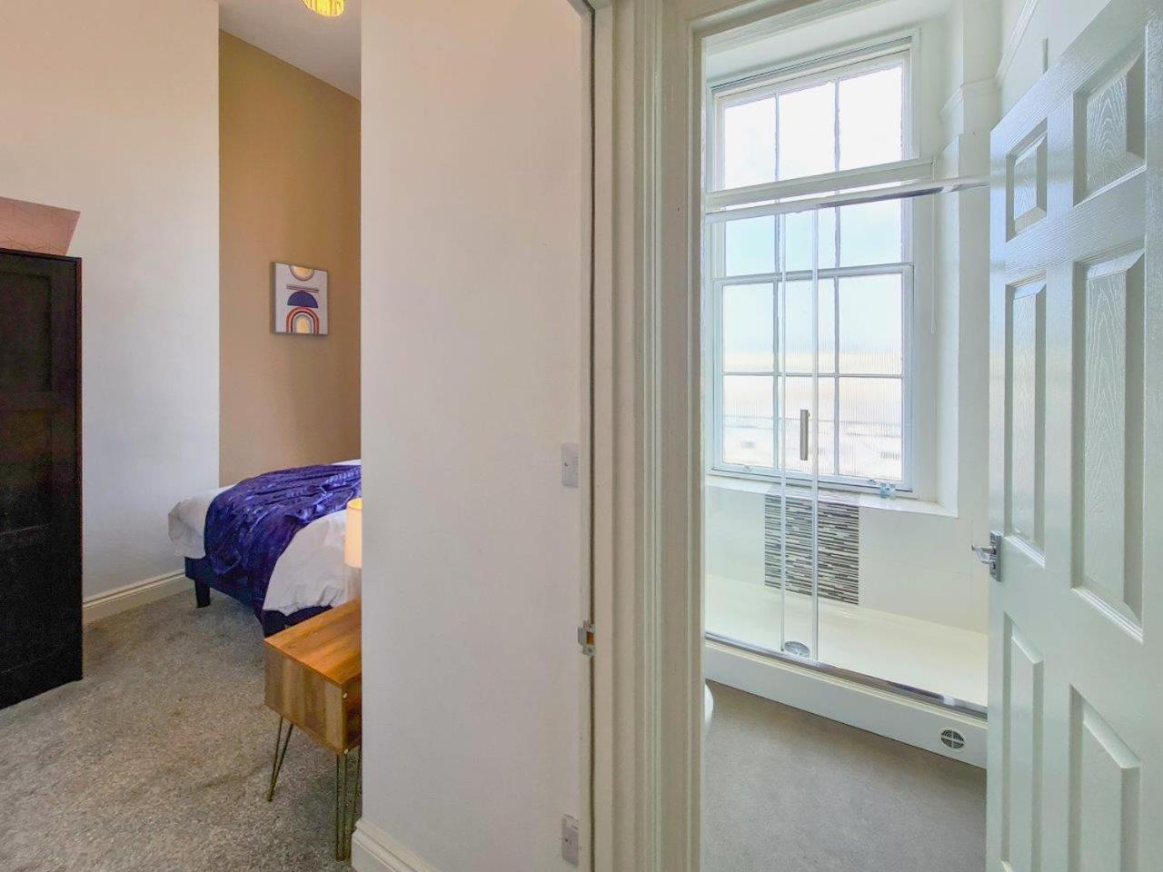 Margaret'S Terrace By Fortuna Property Cheltenham Eksteriør billede